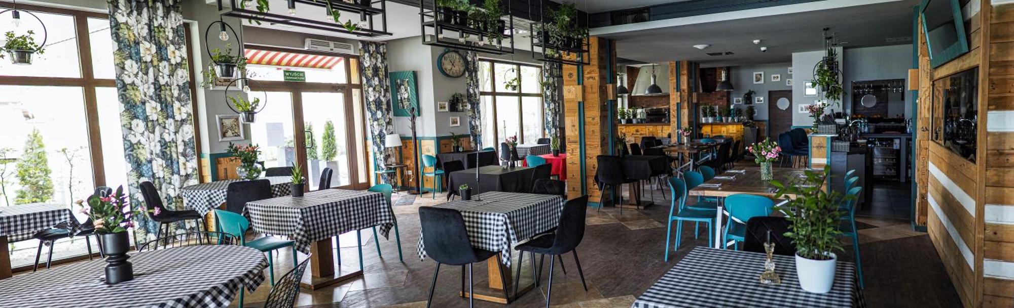 Willa Port オストルダ エクステリア 写真 Restaurant in Georgia