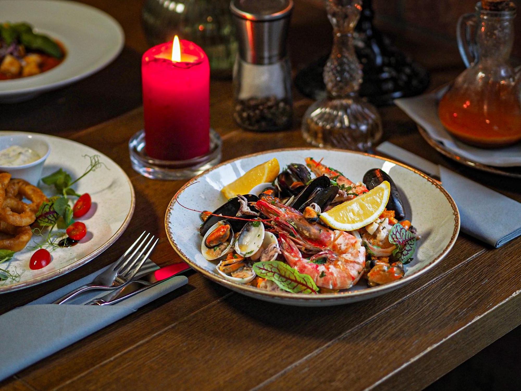 Willa Port オストルダ エクステリア 写真 Seafood salad