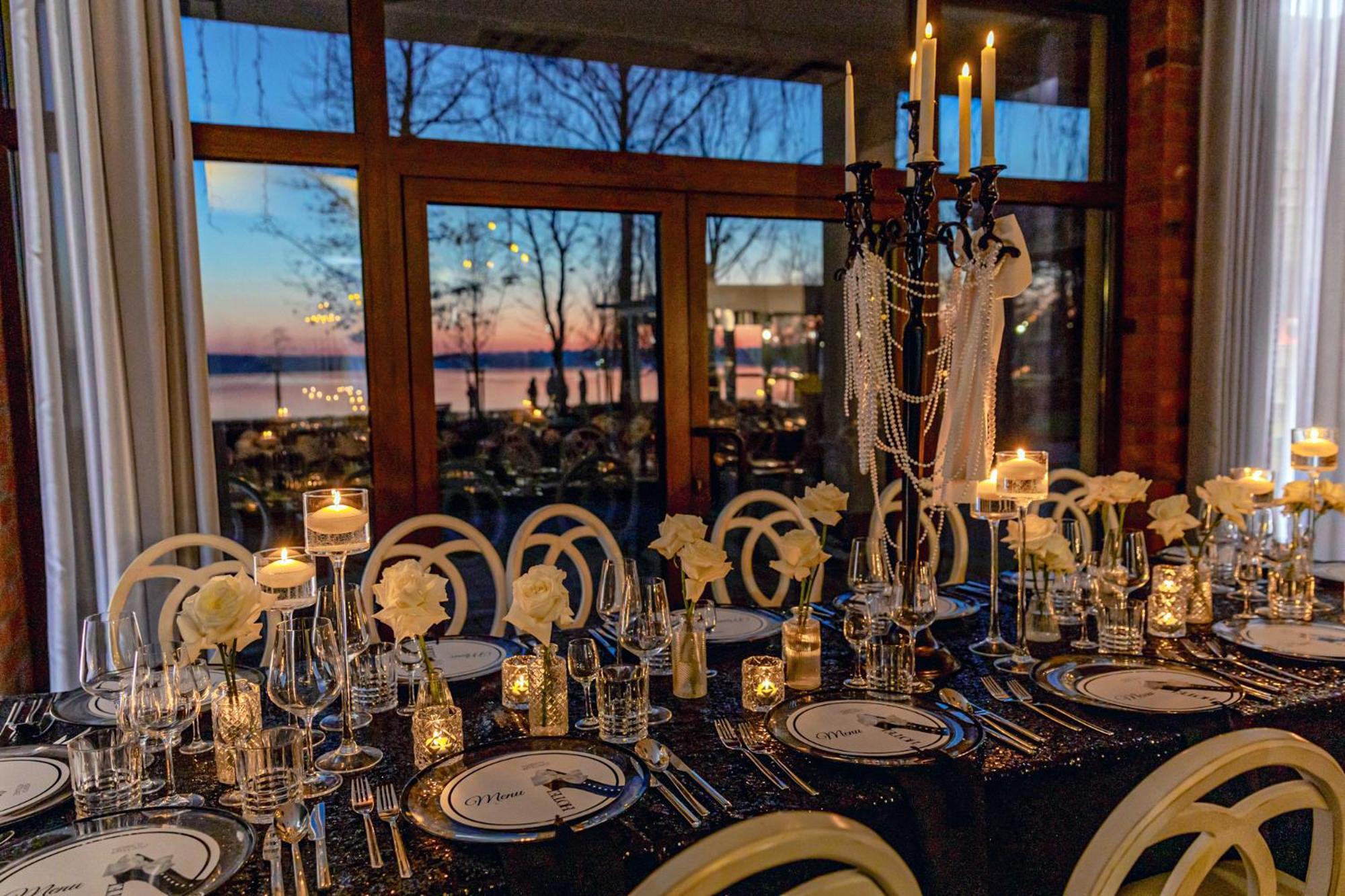 Willa Port オストルダ エクステリア 写真 The dining room at the 2018 G7 summit
